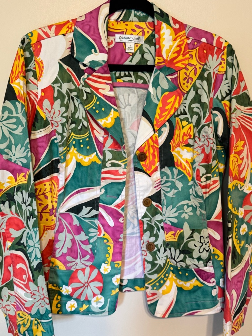 Coldwater Creek Multicolor Floral Blazer in Teal, Yellow, Pink. 2 front pockets